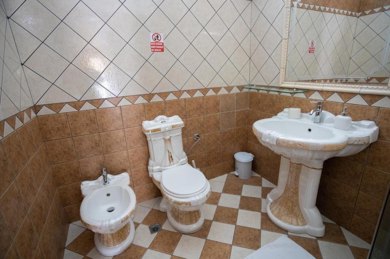 Vila Aulona Vlorë 外观 照片